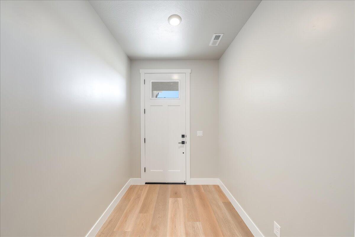 HURRICANE HEIGHTS TOWNHOMES - Residential