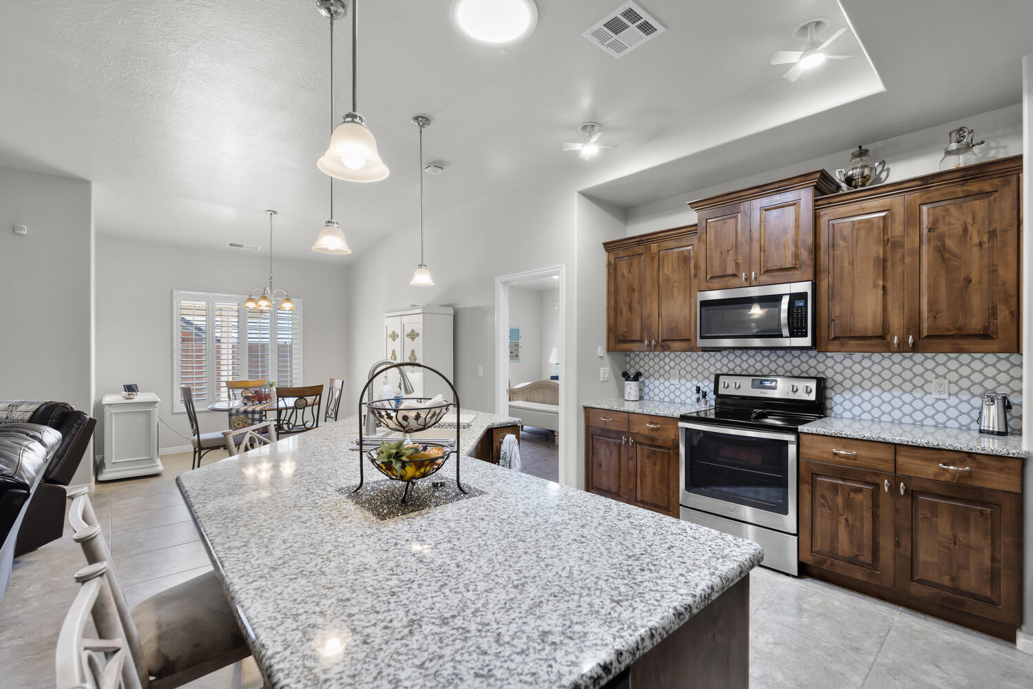 DIXIE SPRINGS - Residential