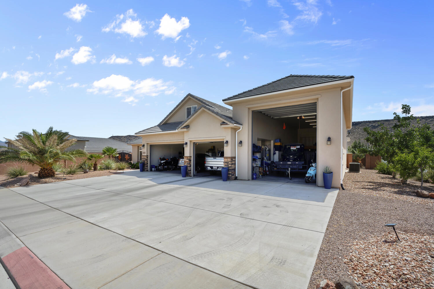 DIXIE SPRINGS - Residential