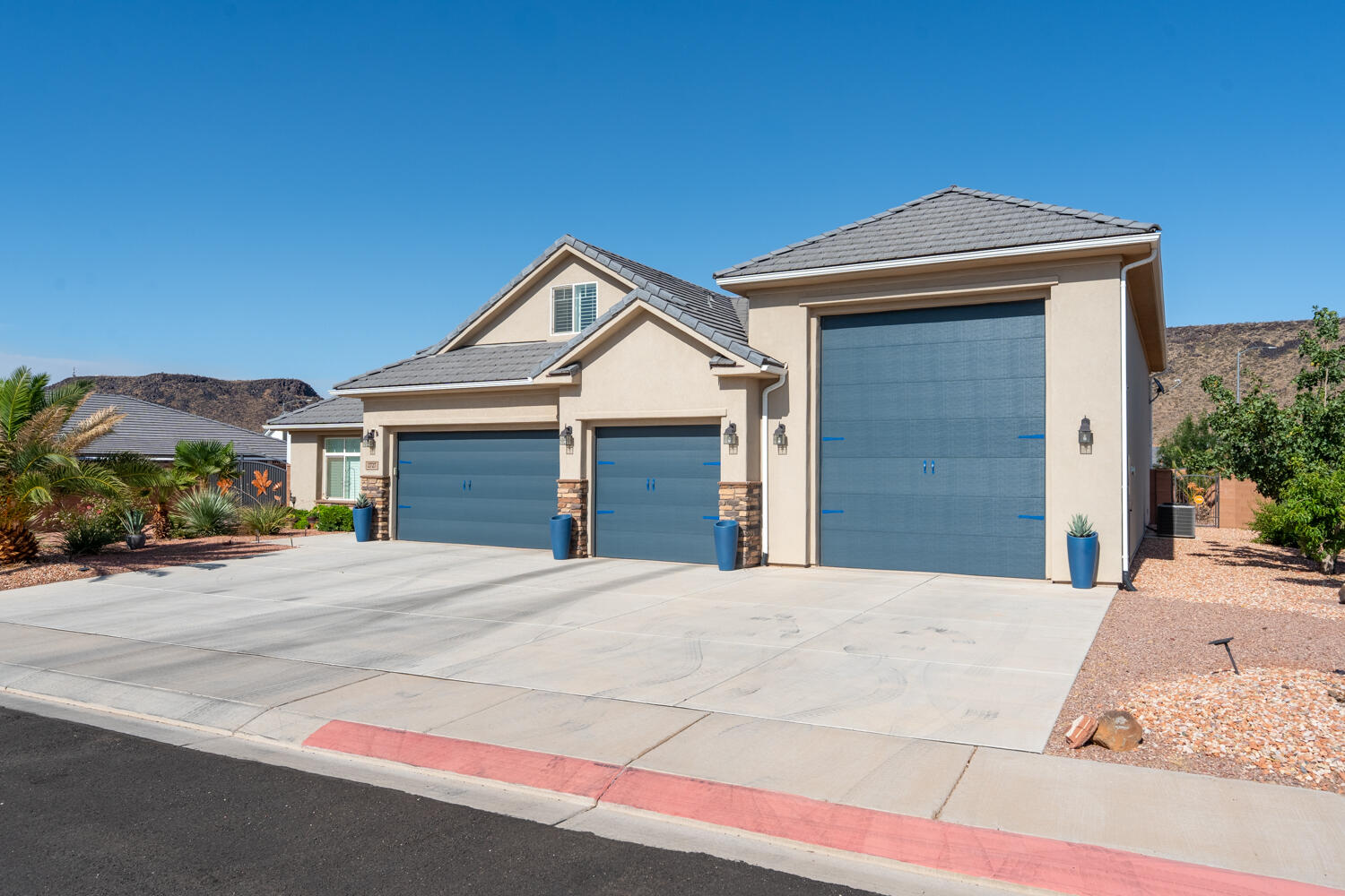 DIXIE SPRINGS - Residential