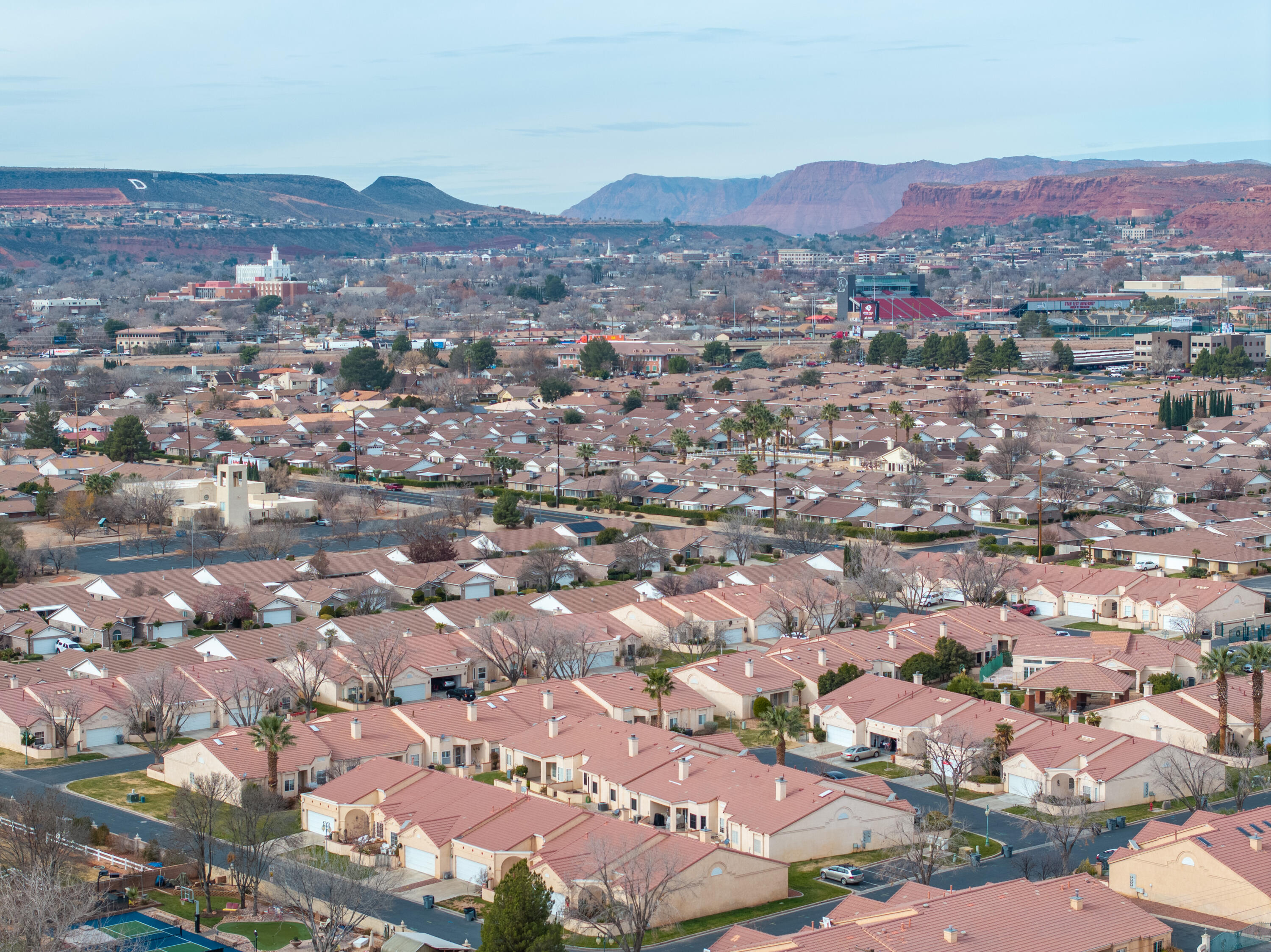 RIVER COVE TOWNHOMES - Residential