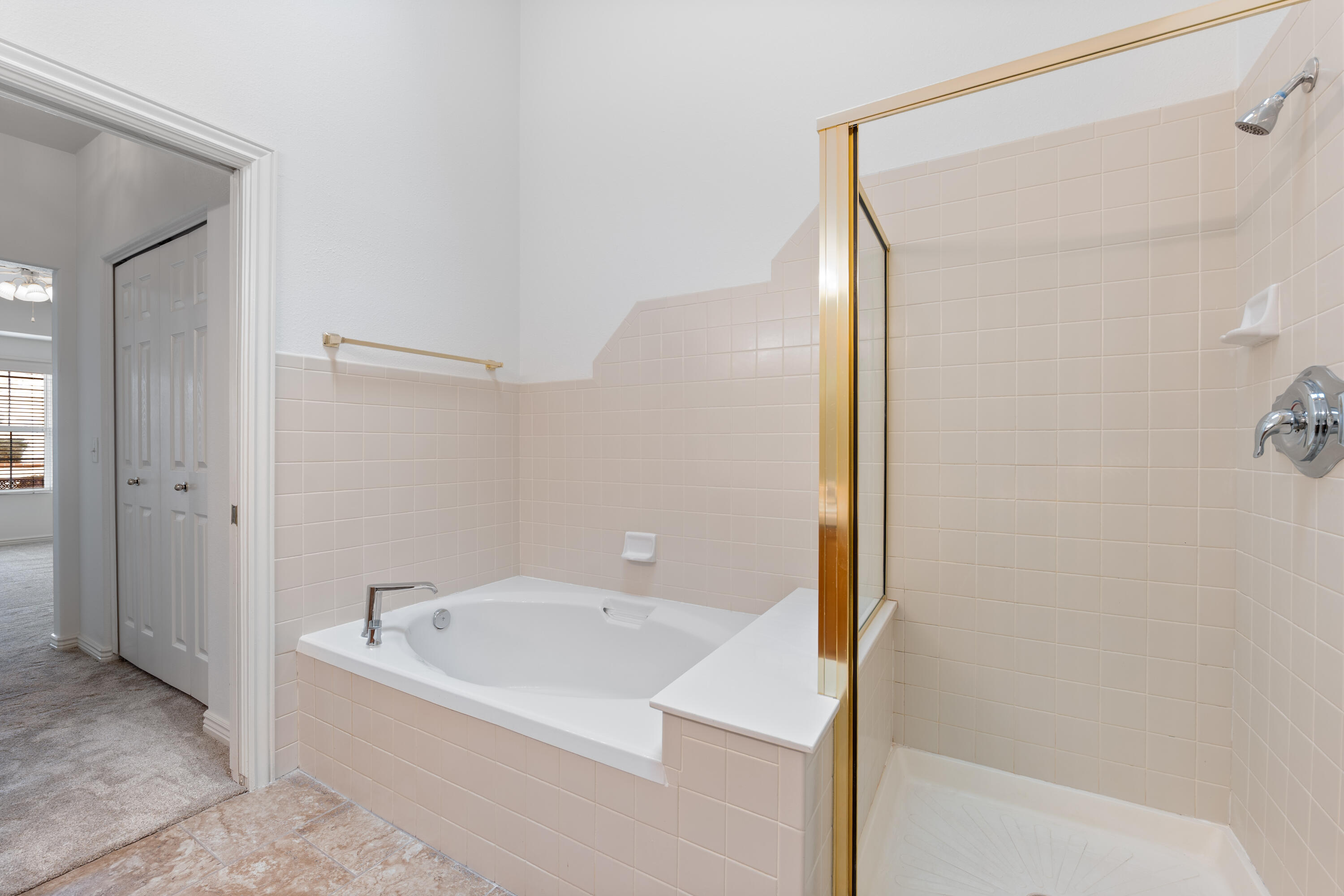 RIVER COVE TOWNHOMES - Residential