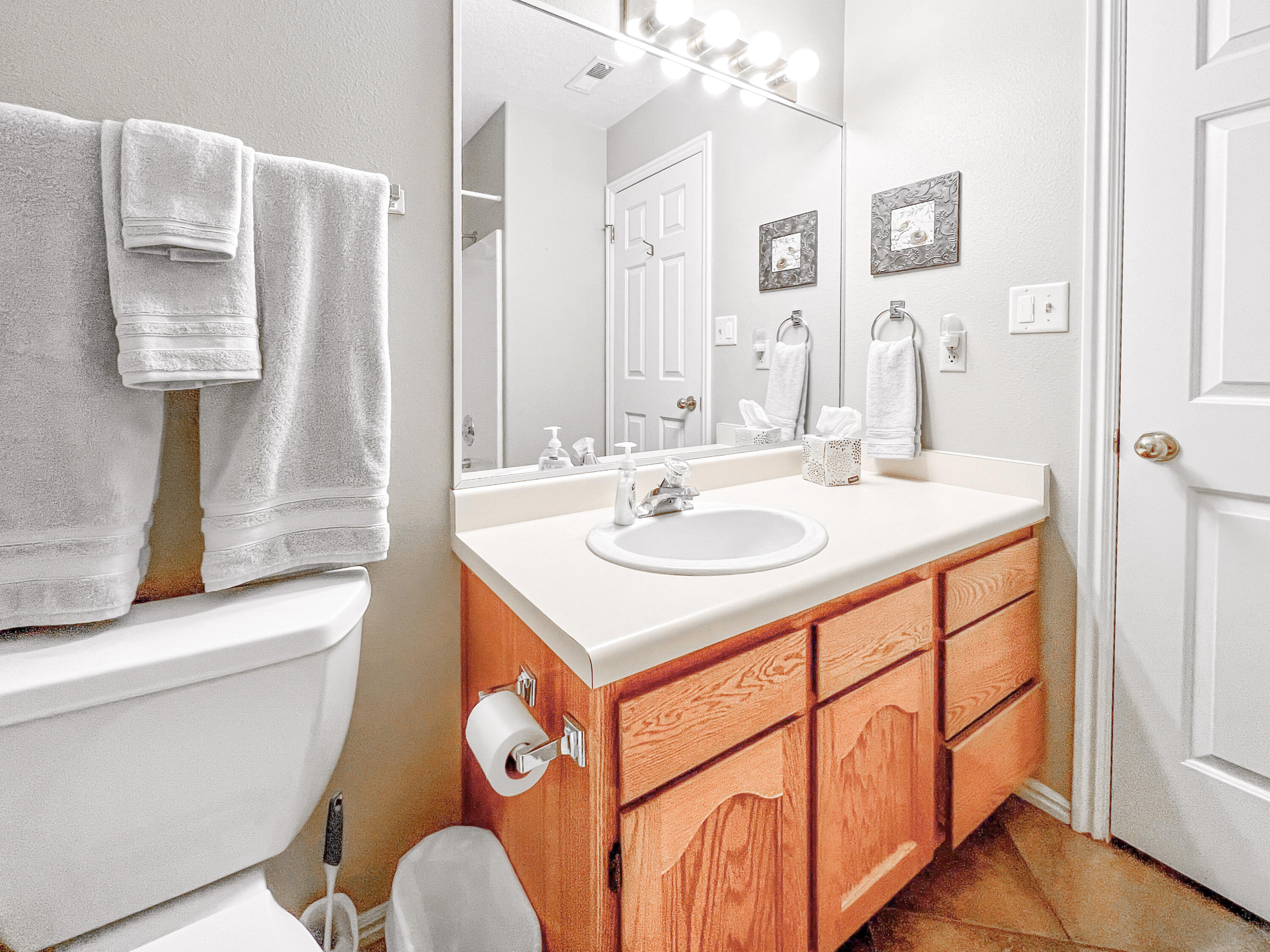 COTTAGES SOUTH - Residential