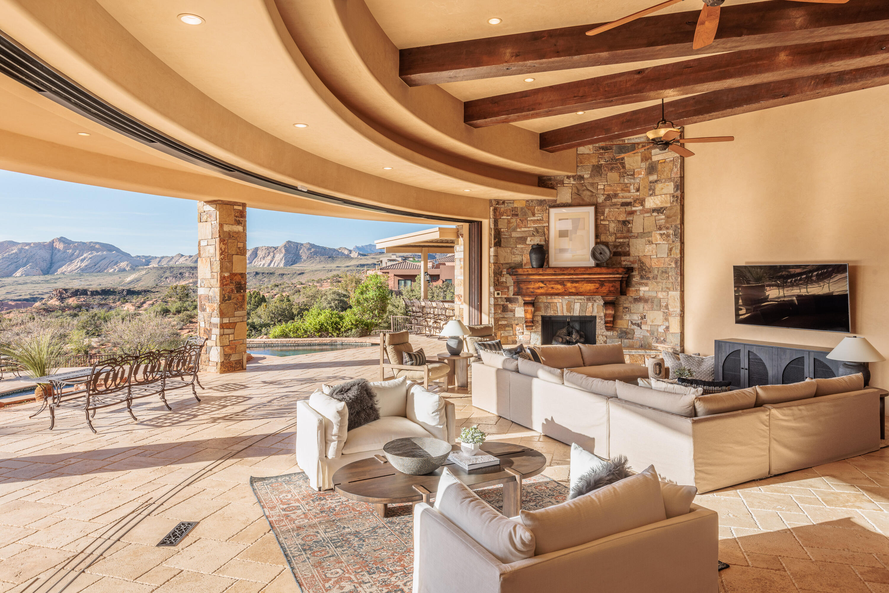 LEDGES OF ST GEORGE - Residential