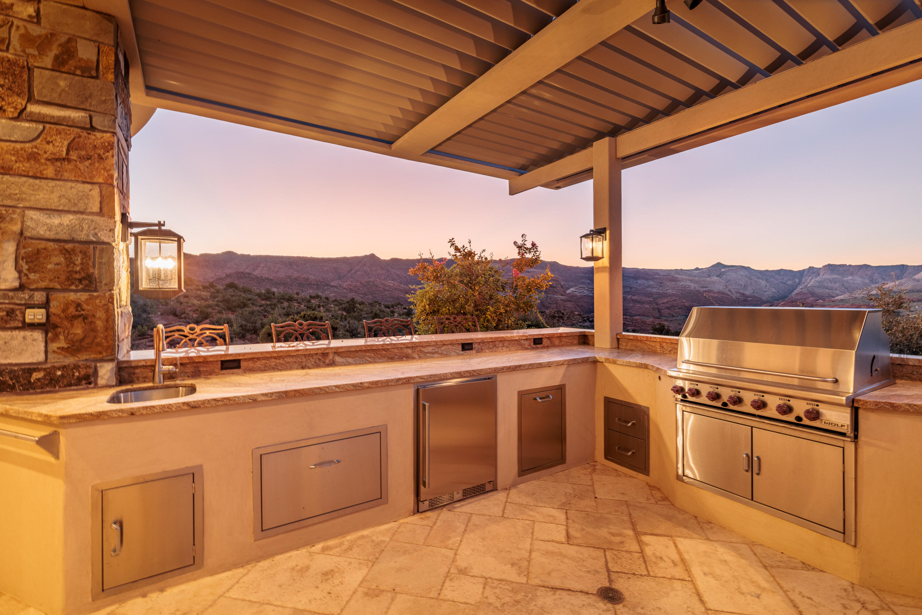 LEDGES OF ST GEORGE - Residential