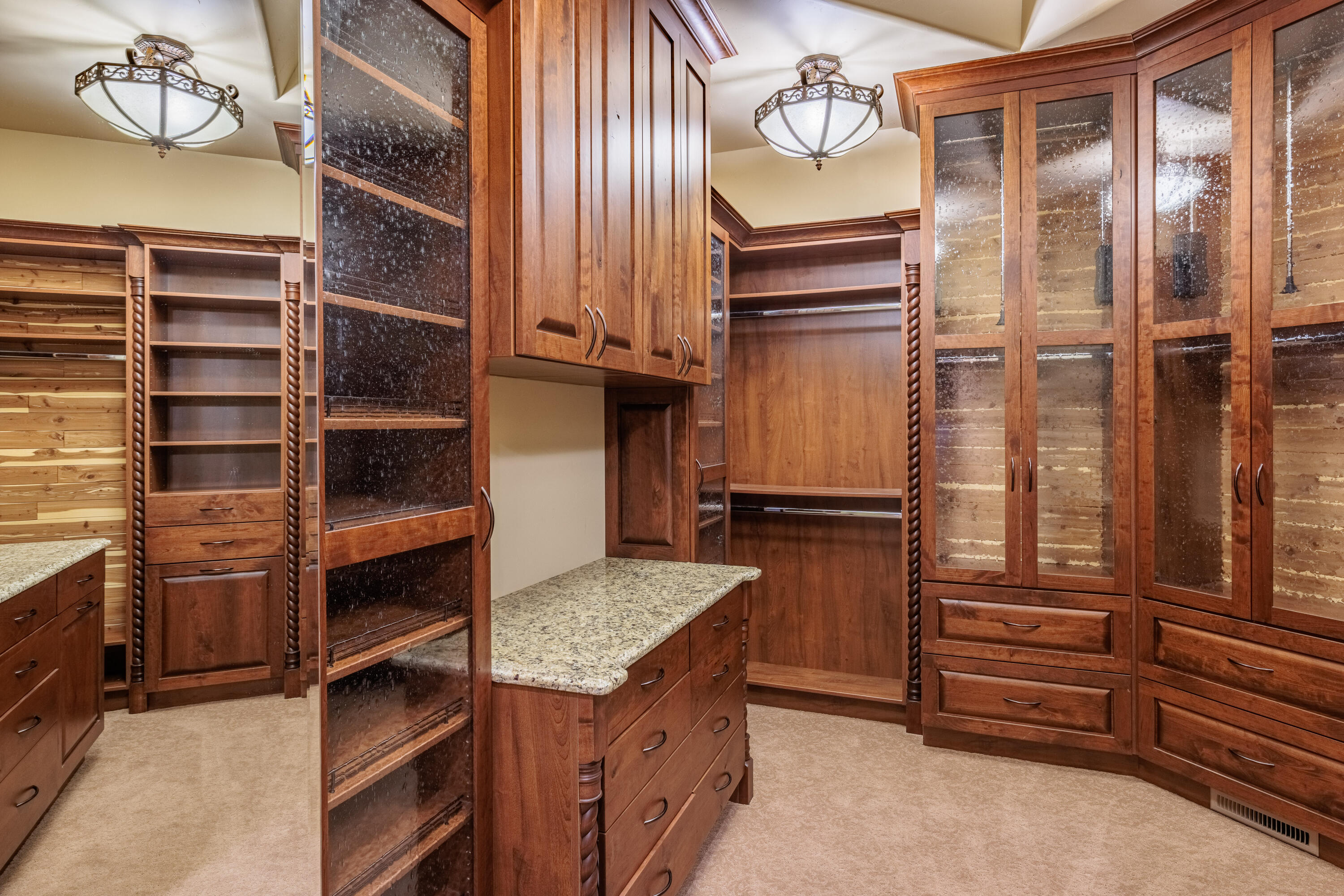 LEDGES OF ST GEORGE - Residential