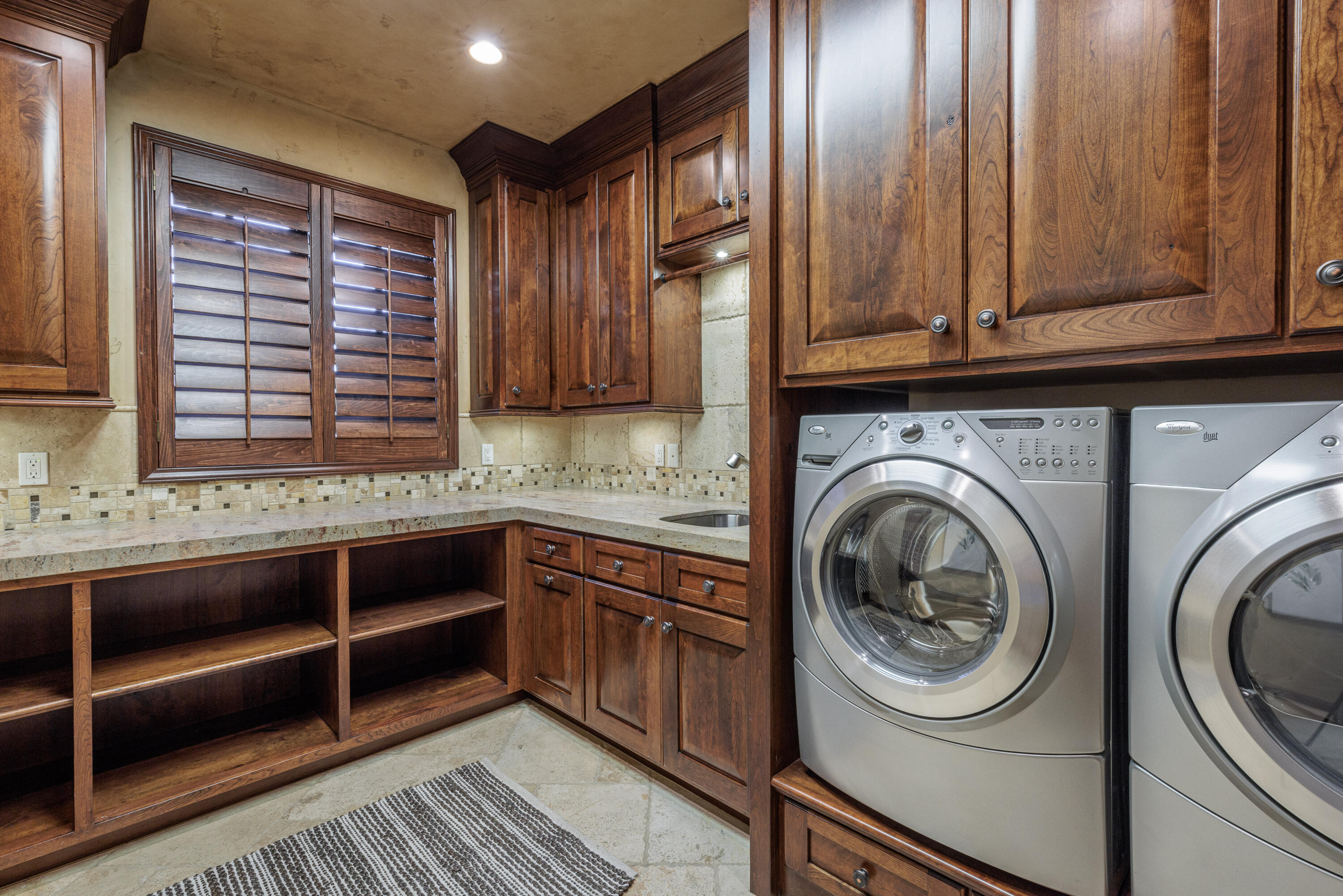 LEDGES OF ST GEORGE - Residential