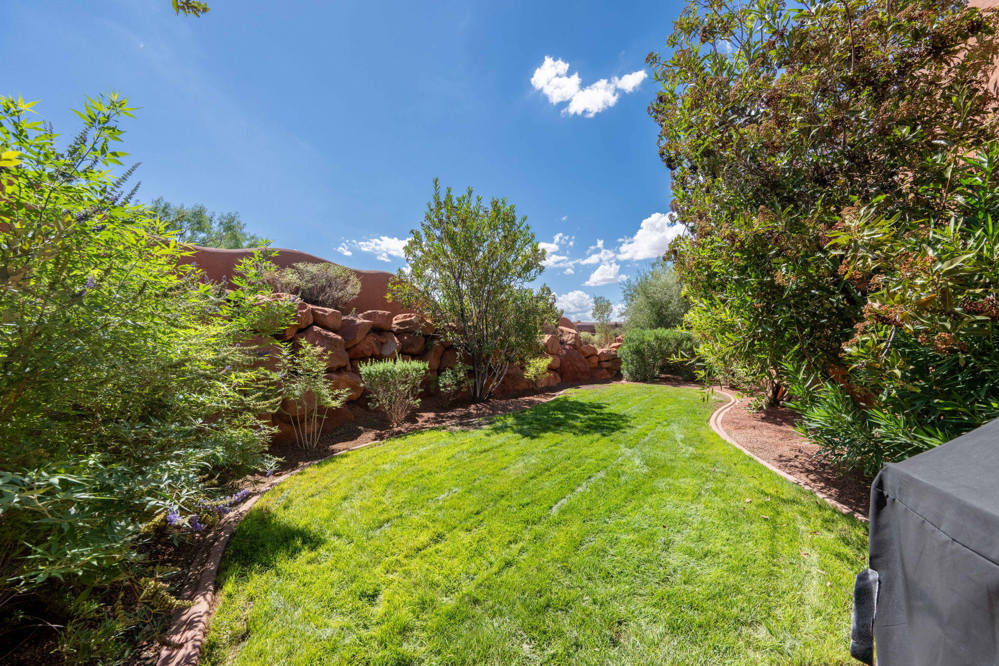 KACHINA SPRINGS EAST AT ENTRADA - Residential