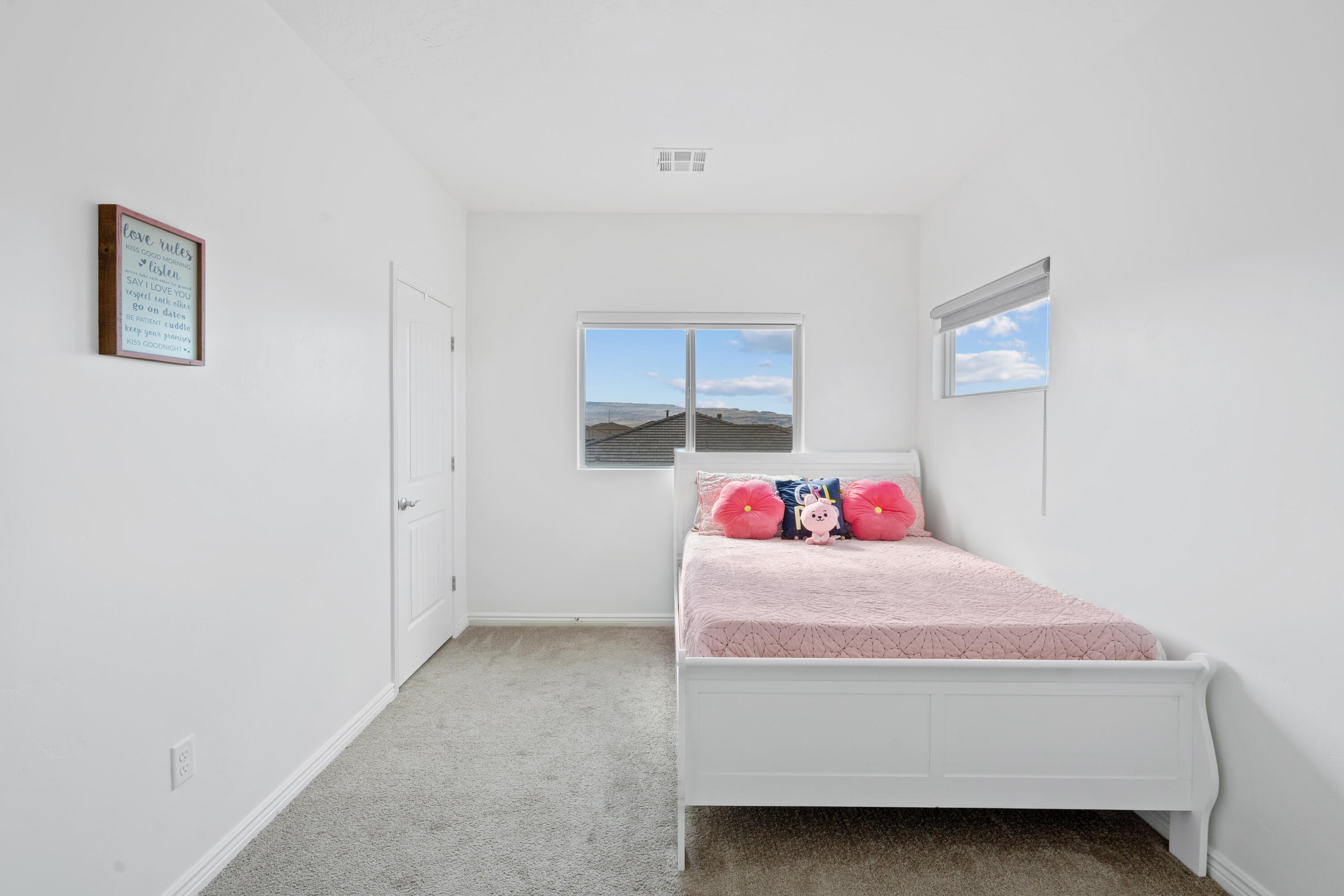 SAGE CANYON - Residential