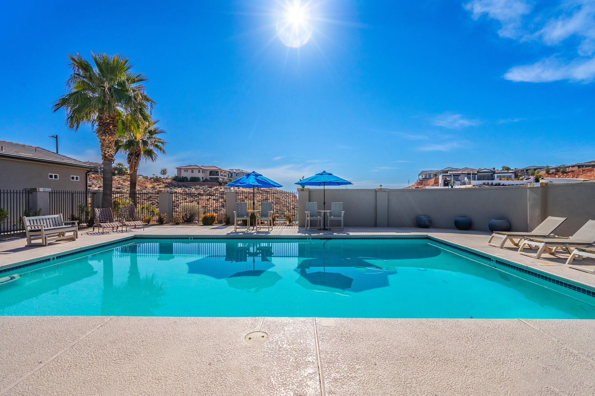 LION'S HEAD HILLTOP ESTATES AT GREEN SPRINGS - Residential