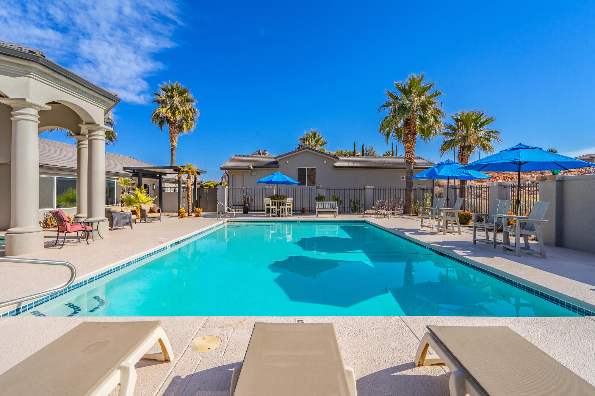 LION'S HEAD HILLTOP ESTATES AT GREEN SPRINGS - Residential