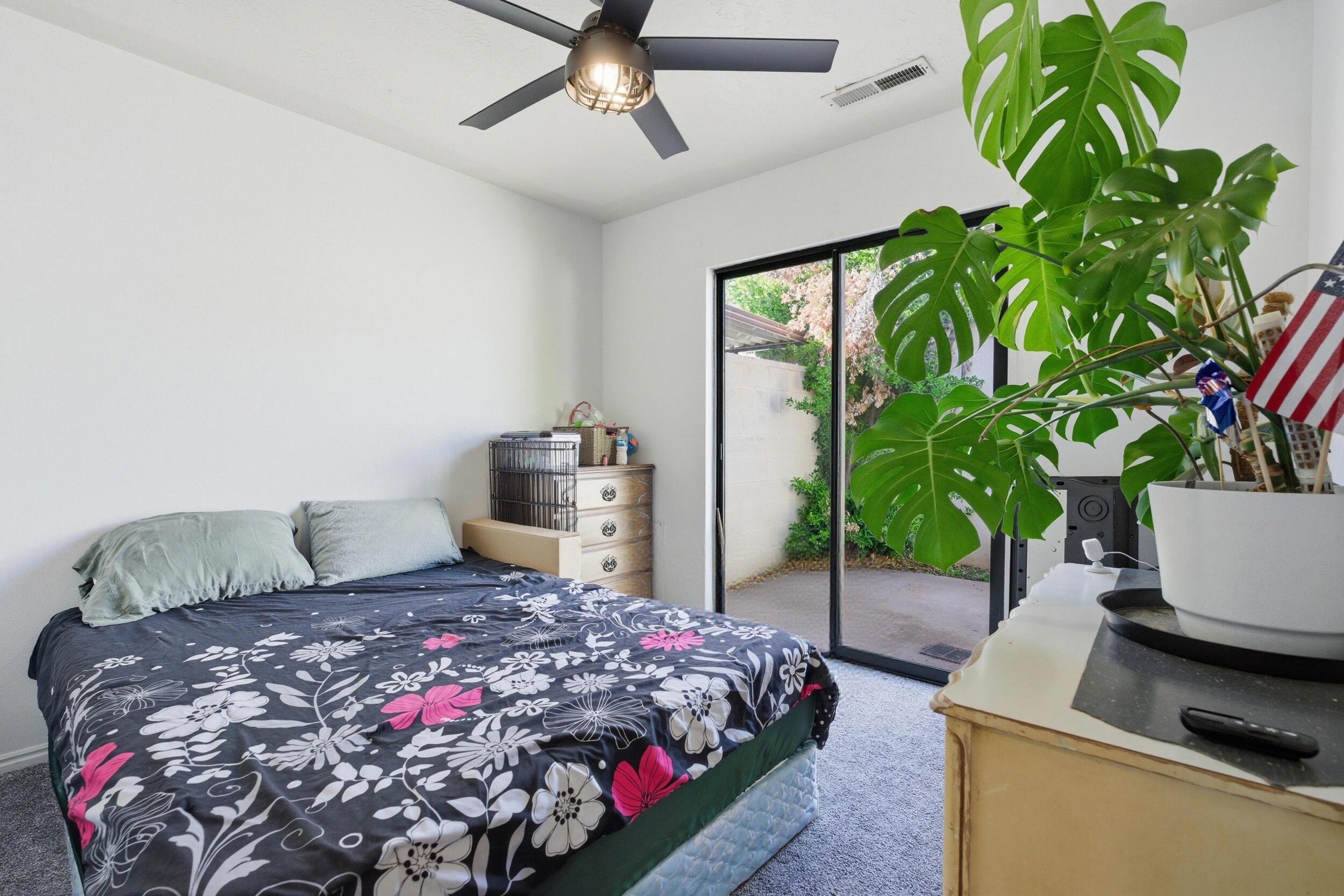 SPANISH PALMS TOWNHOMES - Residential