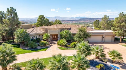 Photo of 1536 S Cliff Point CIR, Saint George, UT 84790 (MLS # 26-277033)