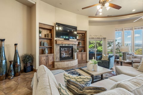 Tiny photo for 1536 S Cliff Point CIR, Saint George, UT 84790 (MLS # 26-277033)
