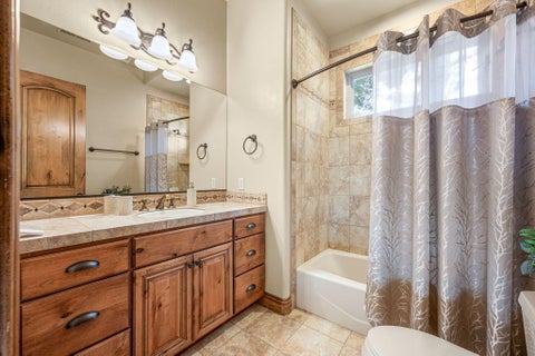 Tiny photo for 1536 S Cliff Point CIR, Saint George, UT 84790 (MLS # 26-277033)