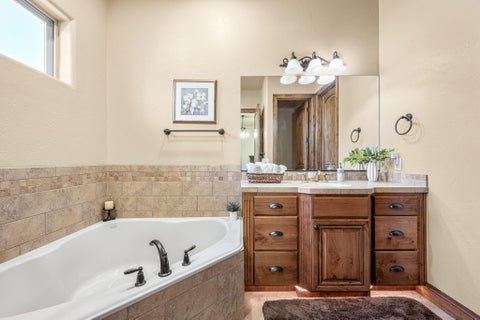 Tiny photo for 1536 S Cliff Point CIR, Saint George, UT 84790 (MLS # 26-277033)