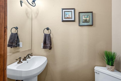 Tiny photo for 1536 S Cliff Point CIR, Saint George, UT 84790 (MLS # 26-277033)