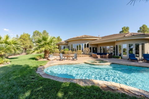 Tiny photo for 1536 S Cliff Point CIR, Saint George, UT 84790 (MLS # 26-277033)