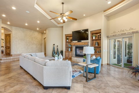 Tiny photo for 1536 S Cliff Point CIR, Saint George, UT 84790 (MLS # 26-277033)