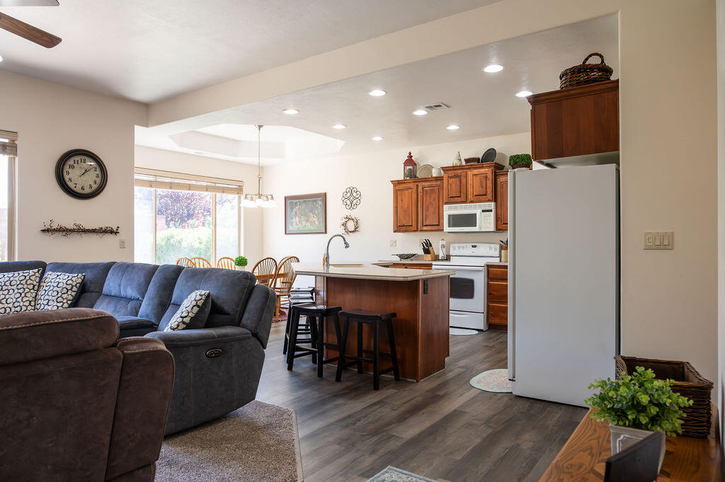 PAINTED DESERT ESTATES - Residential