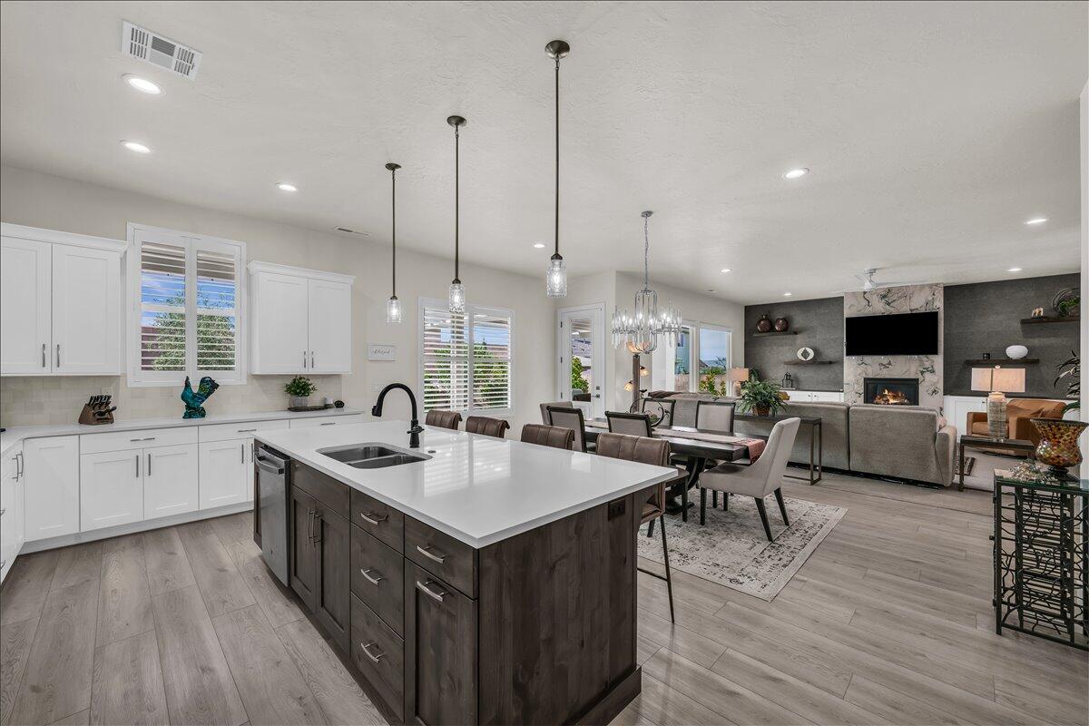 SHOOTING STAR - Residential