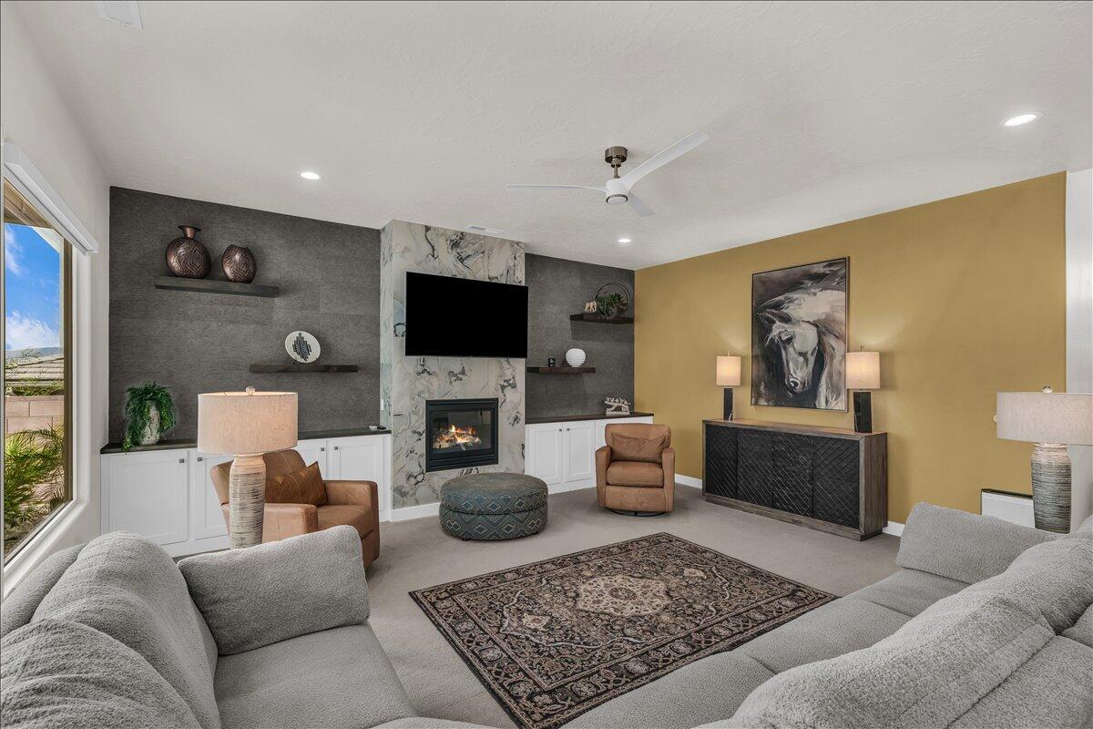 SHOOTING STAR - Residential