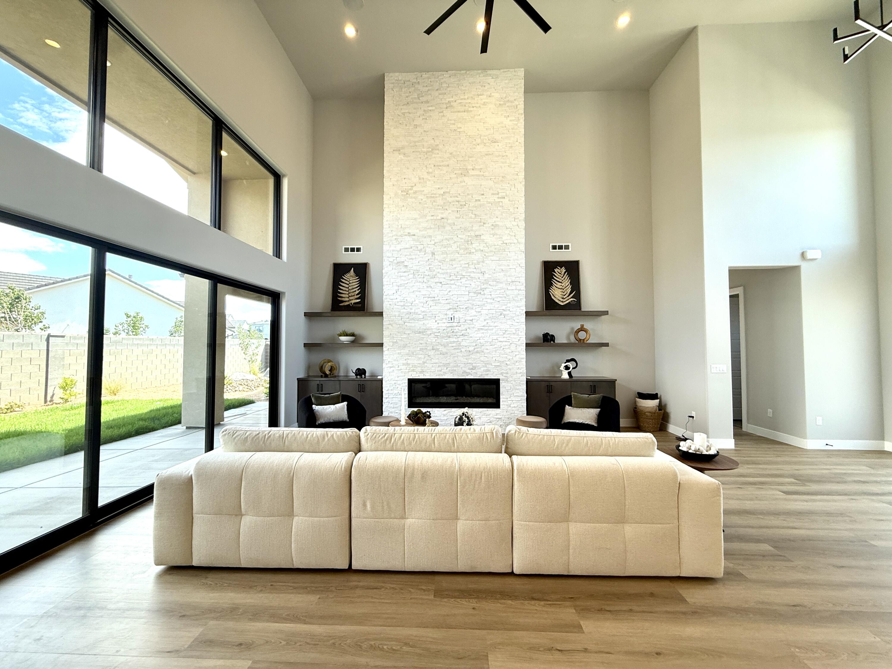 FRANKLIN FIELDS - Residential