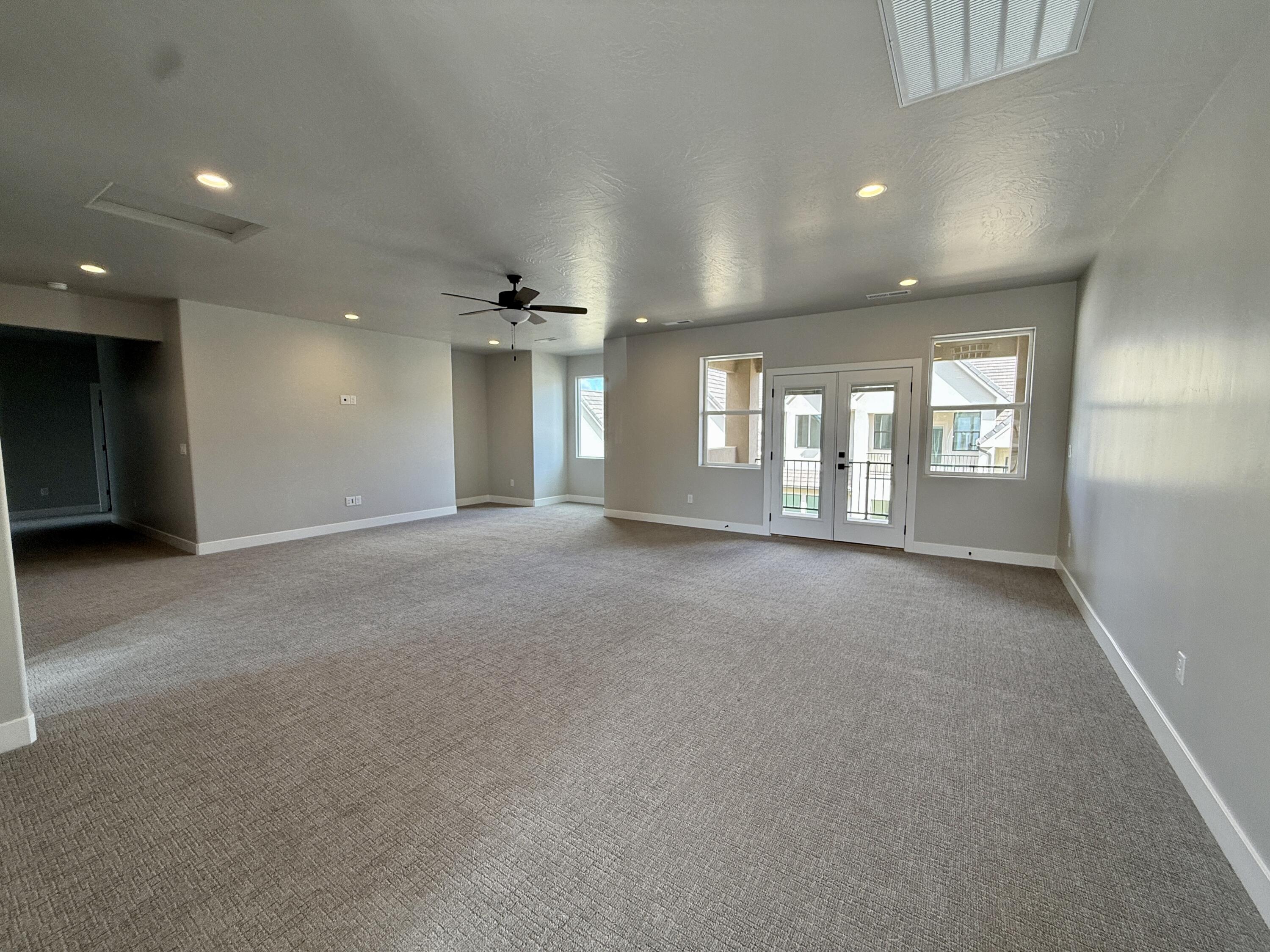 FRANKLIN FIELDS - Residential