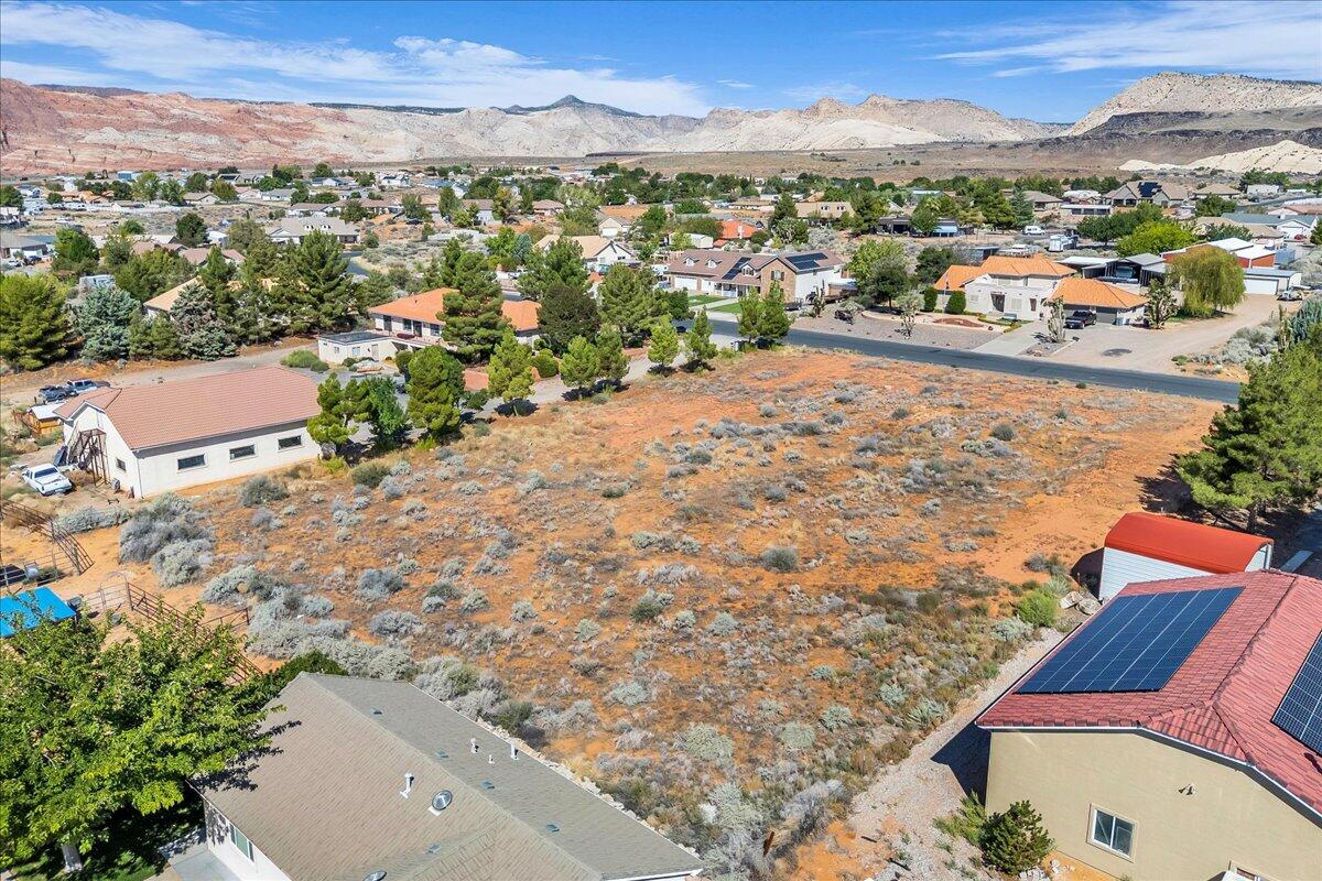 WINCHESTER HILLS - Land