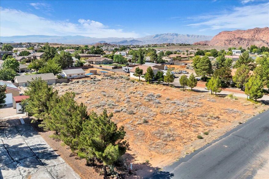 Rare opportunity to own a full acre in Winchester Hills that is zoned for horses. This flat, ready to build lot offers ample space for a custom home. Located just a short drive to downtown St. George. Enjoy the peace and open space of country living with the convenience of nearby city amenities.