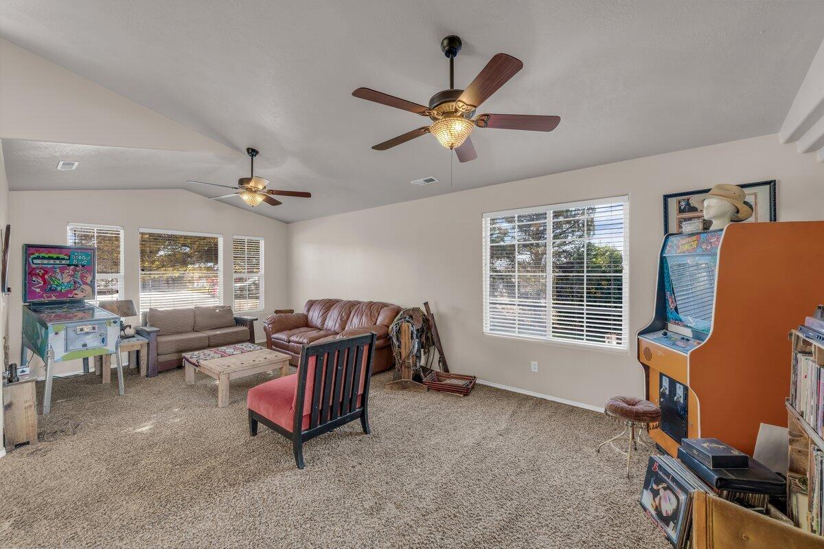 MAJESTIC VIEW - Residential