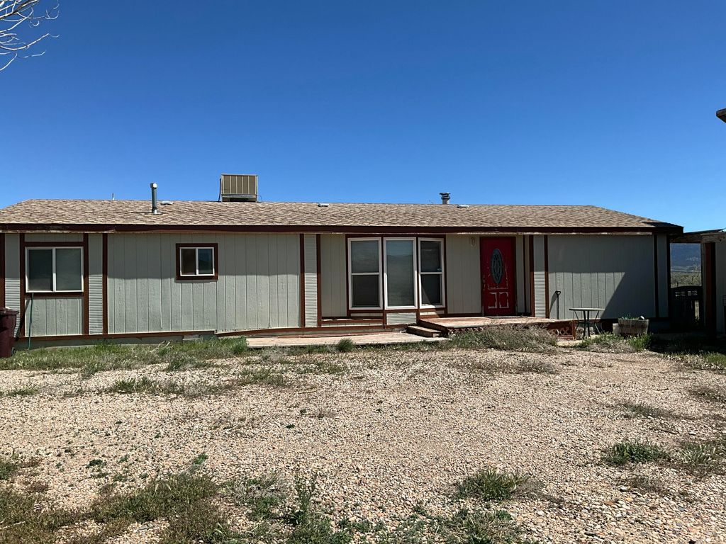 Photo of 5959 W 1400 S, Cedar City, UT 84721 (MLS # 26-271739)