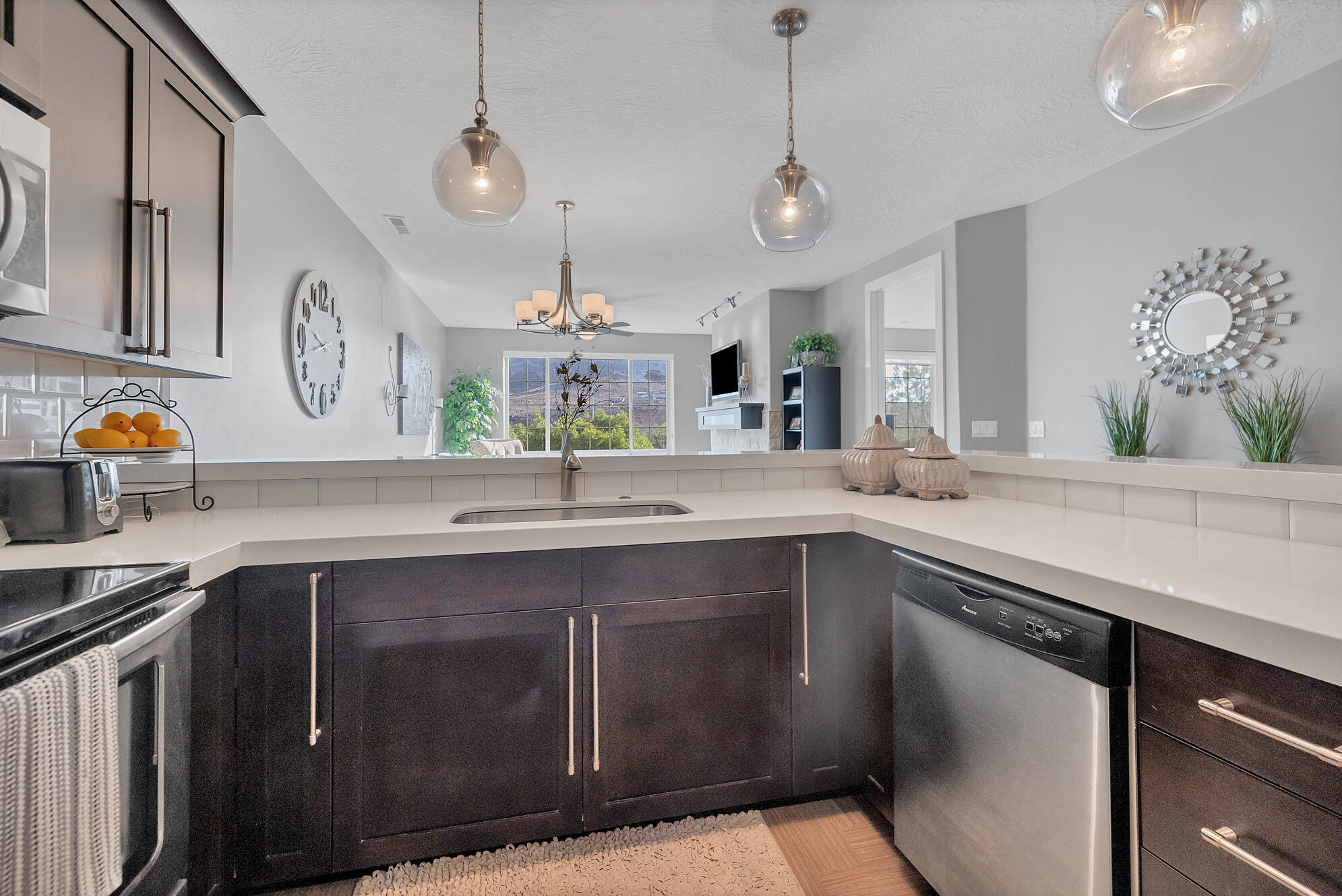 PELICAN HILLS CONDOMINIUMS - Residential