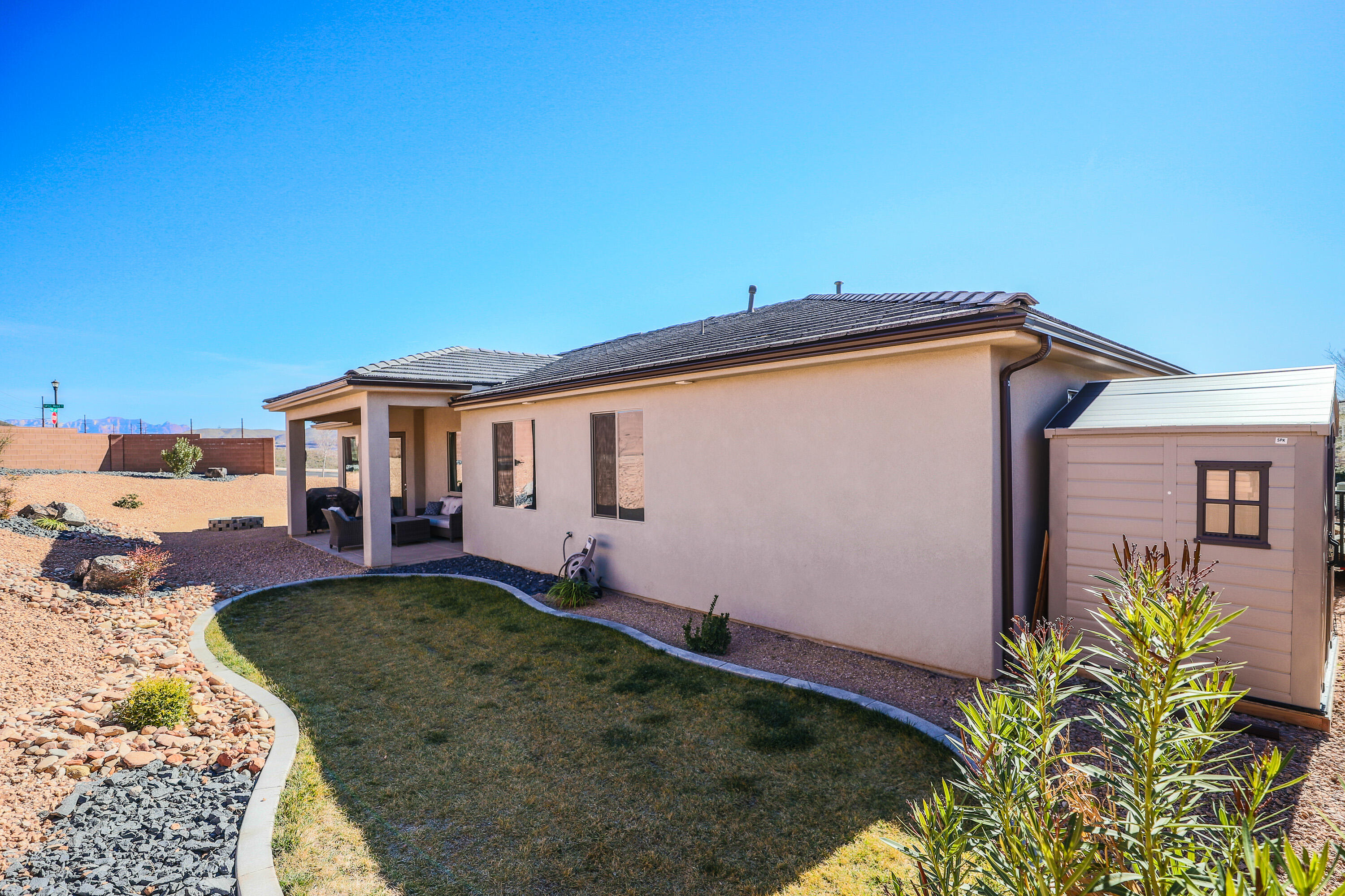 PAINTED SANDS - Residential