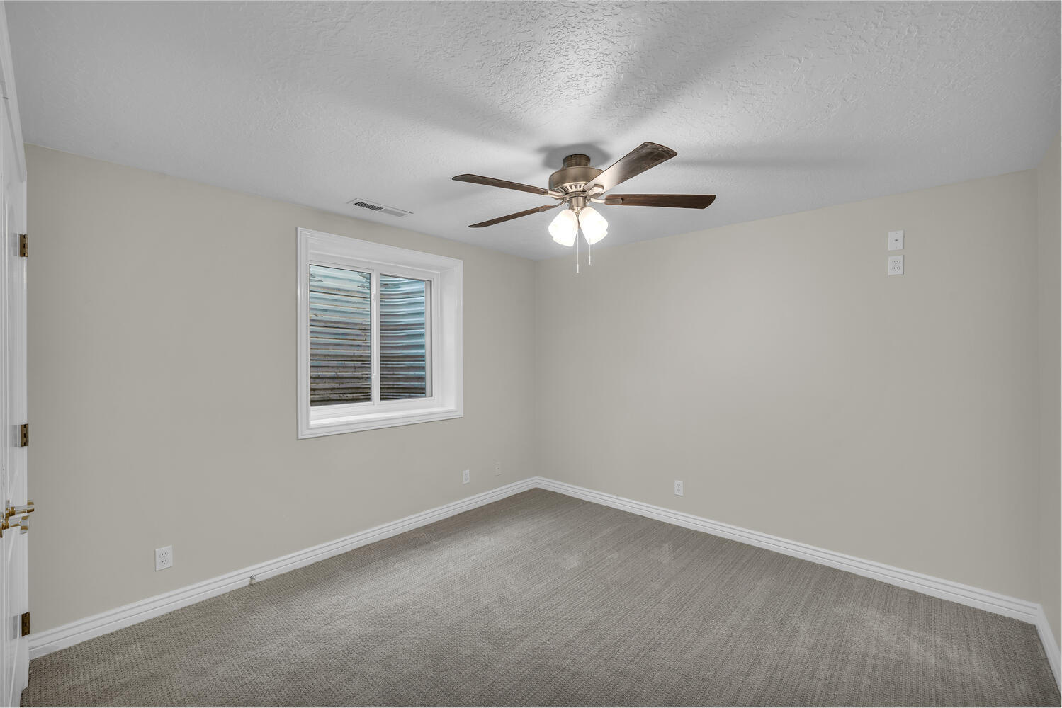 BOULDERS - Residential