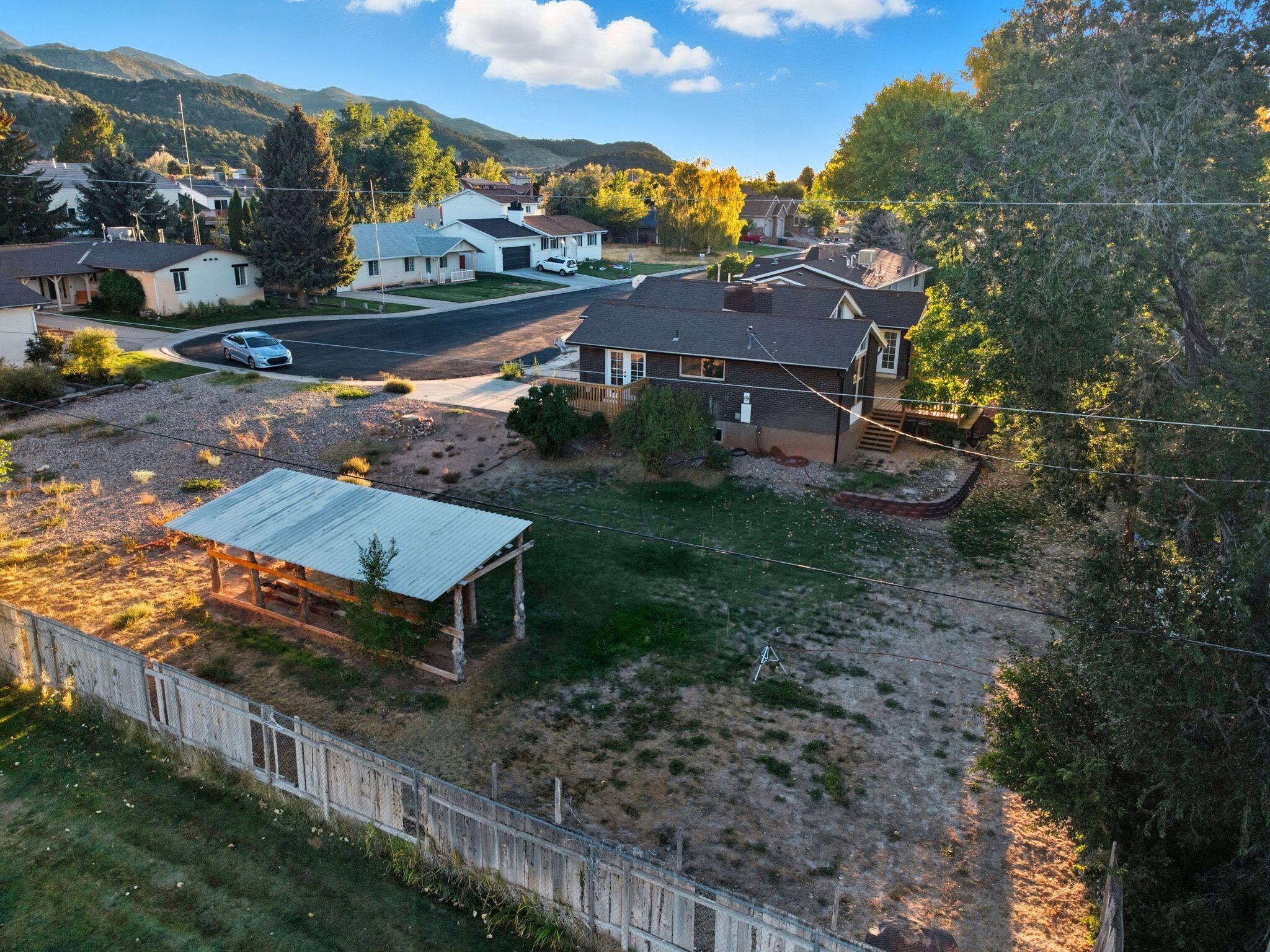 RED HILLS - Residential