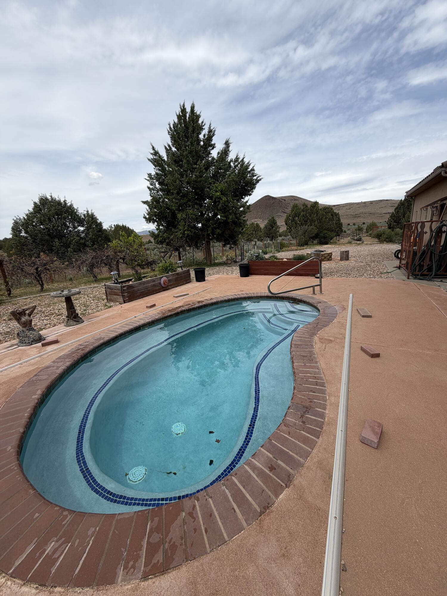 PINION HILLS - Residential