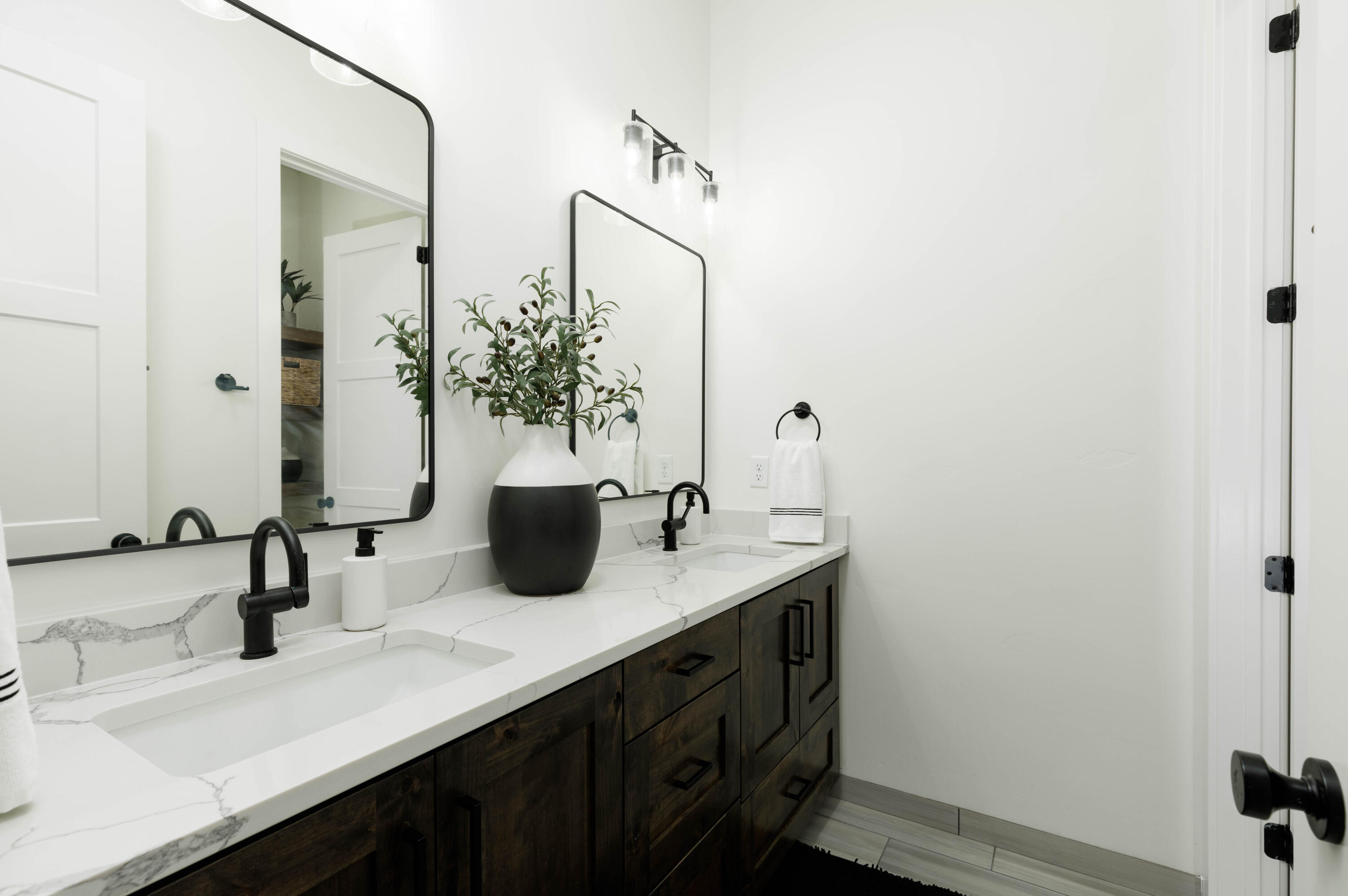 RETREAT AT SAND HOLLOW RESORT - Residential