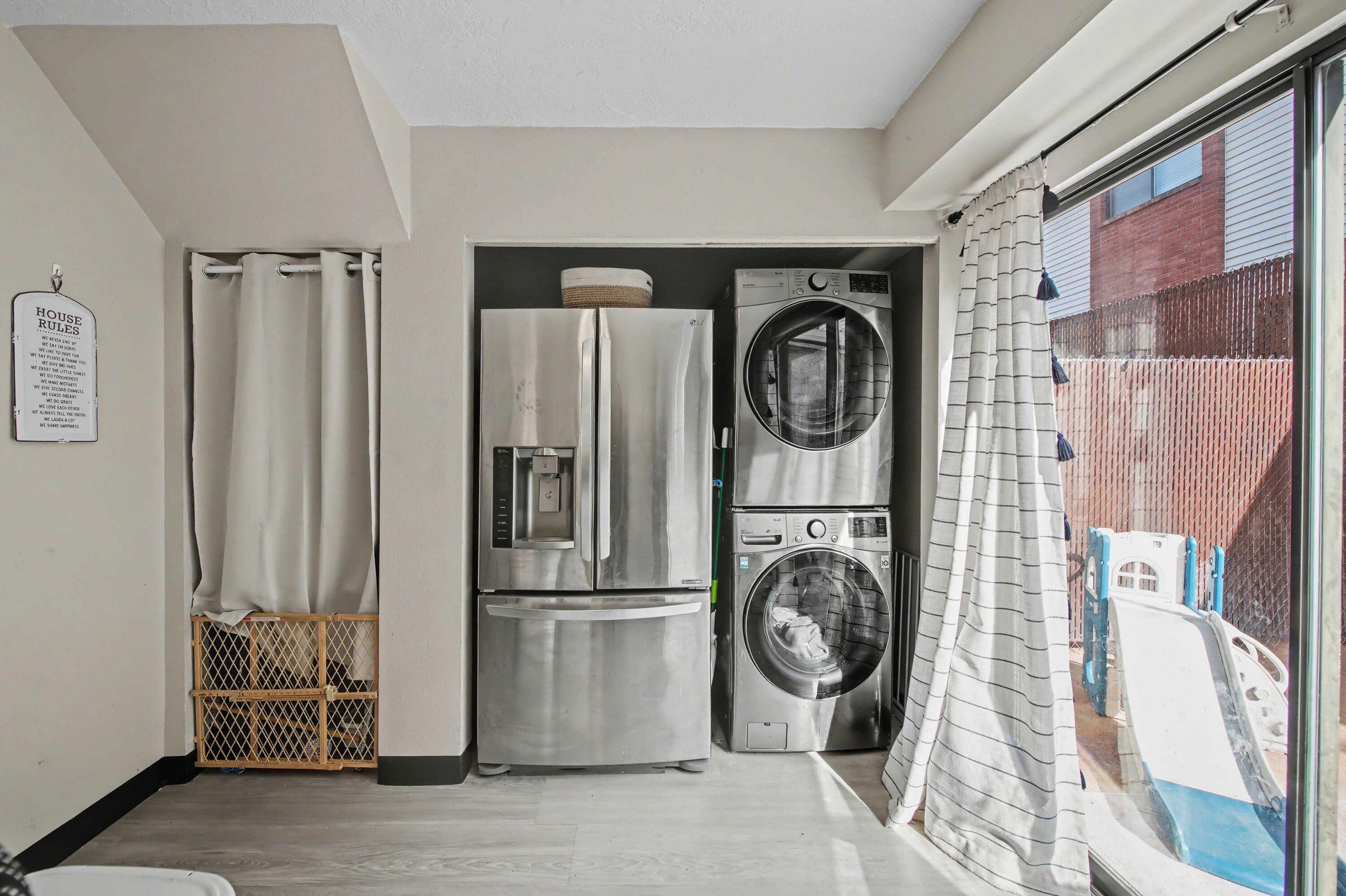 CANYON VIEW CONDOS - Residential