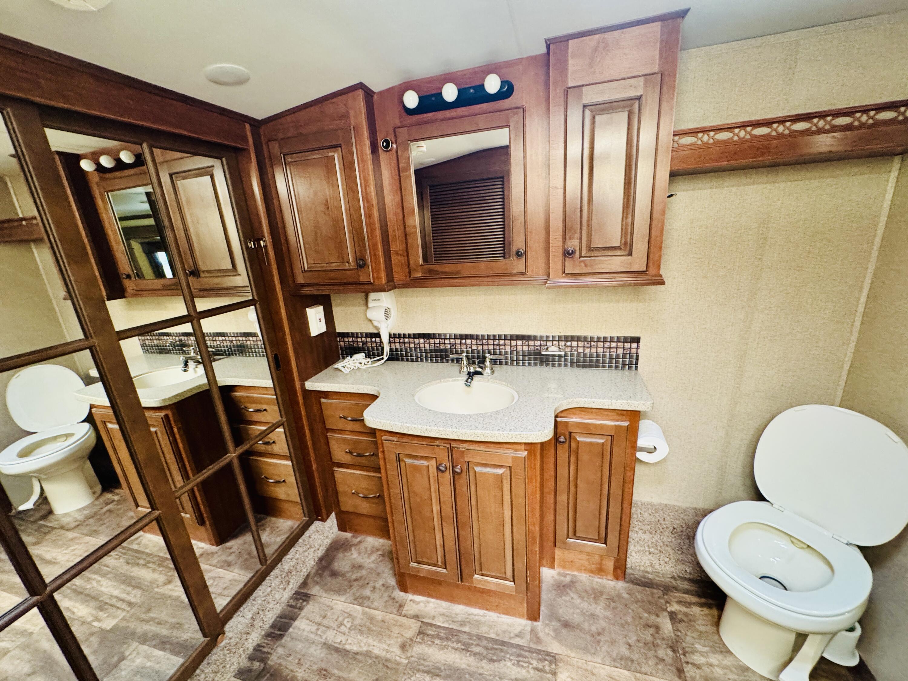 WORLDWIDE SUN RESORT - Land