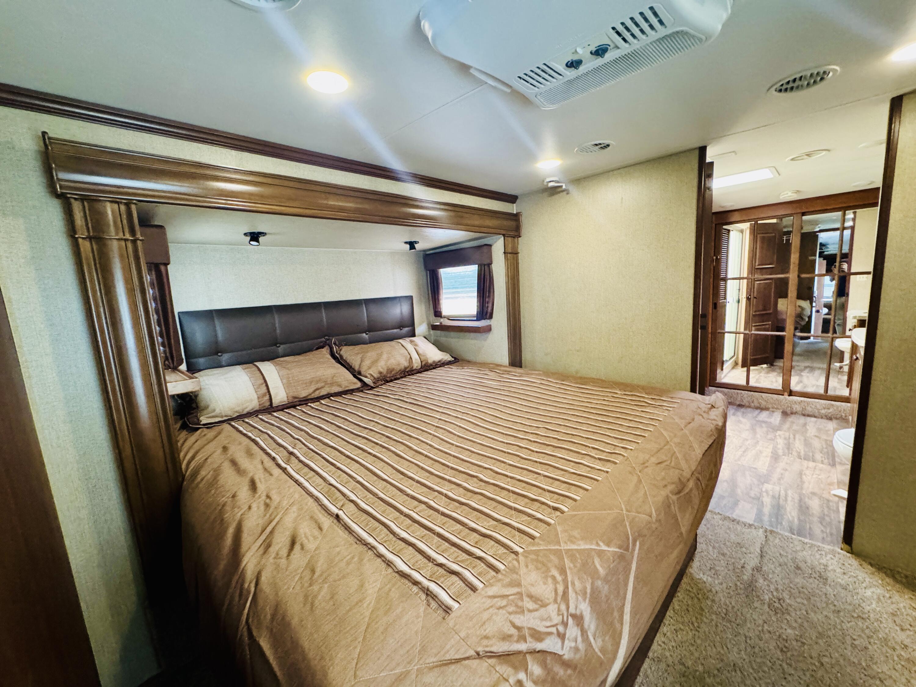 WORLDWIDE SUN RESORT - Land