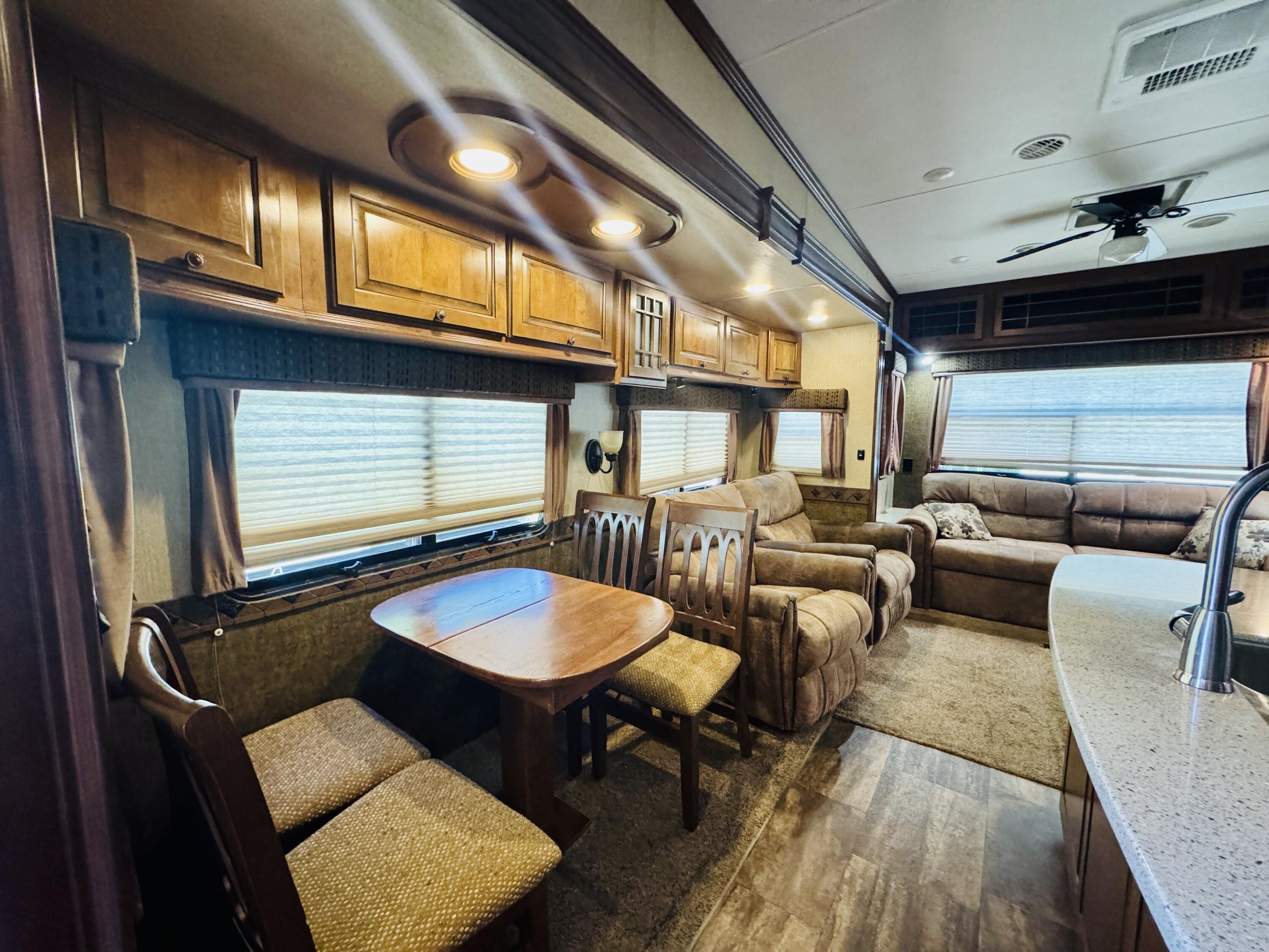 WORLDWIDE SUN RESORT - Land