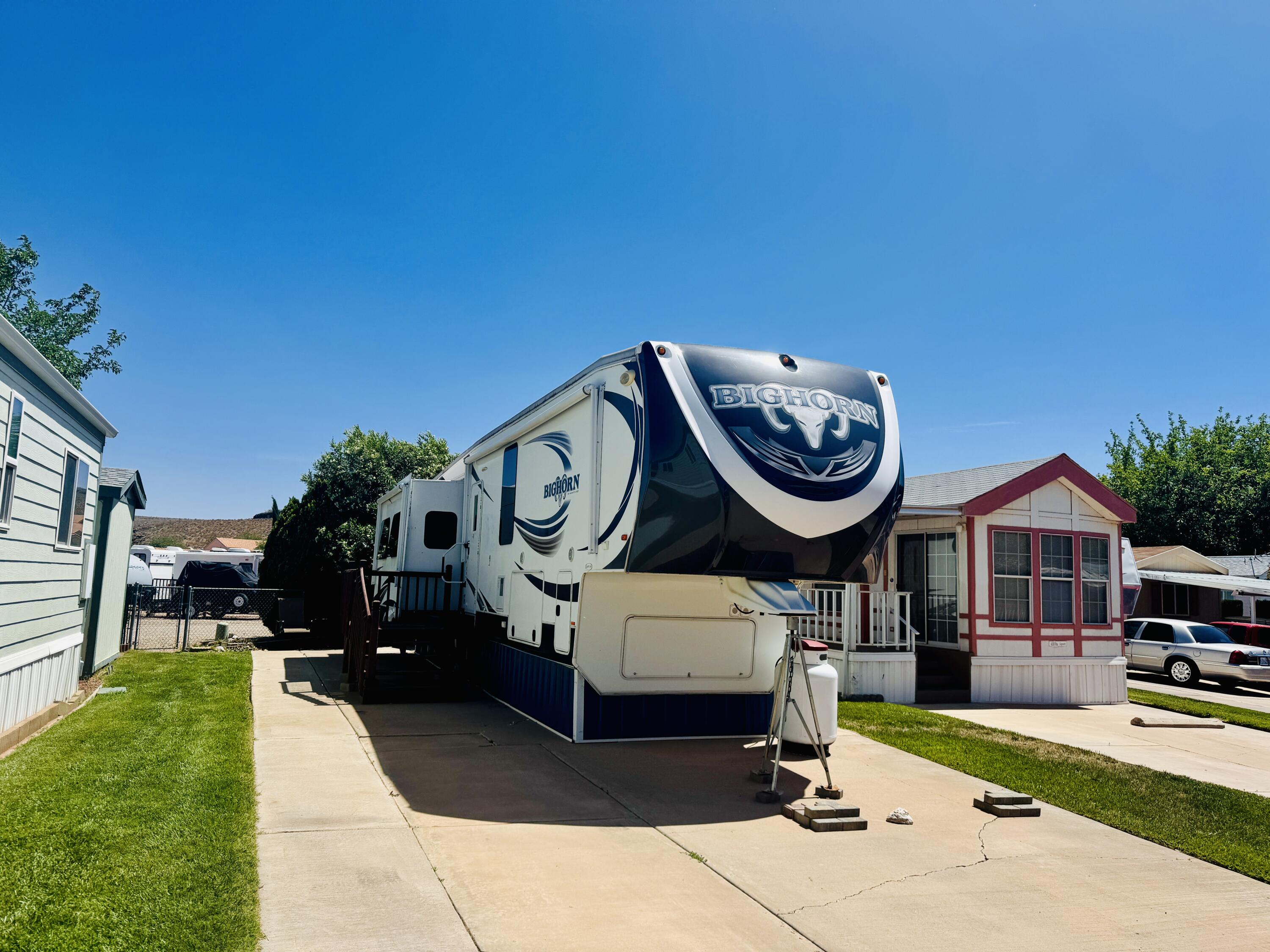 WORLDWIDE SUN RESORT - Land