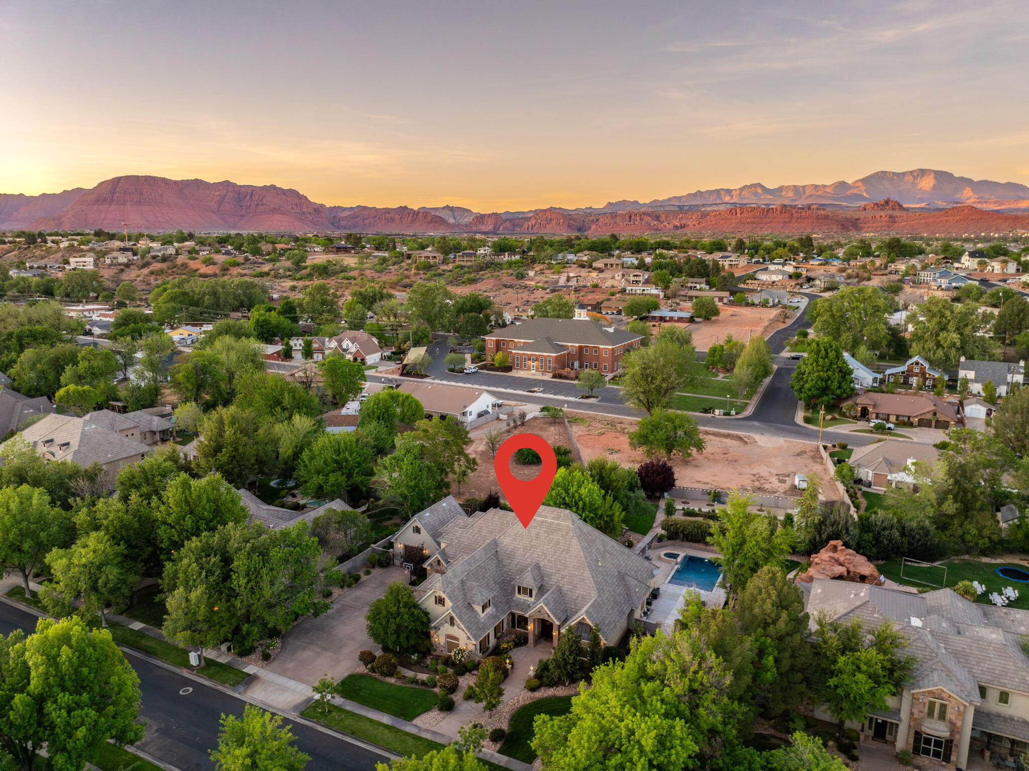 COTTONWOOD CREEK - Residential