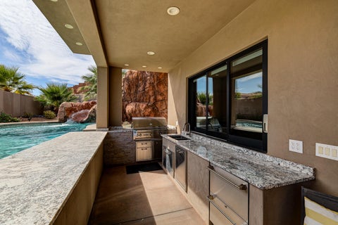 Tiny photo for 254 E 350 N, Ivins, UT 84738 (MLS # 26-276701)