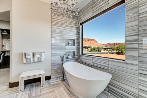 Tiny photo for 254 E 350 N, Ivins, UT 84738 (MLS # 26-276701)
