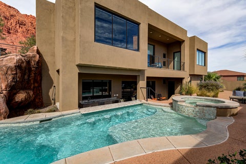 Tiny photo for 254 E 350 N, Ivins, UT 84738 (MLS # 26-276701)