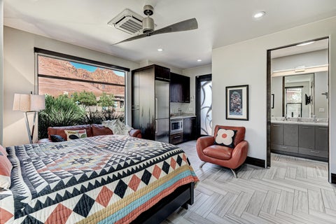 Tiny photo for 254 E 350 N, Ivins, UT 84738 (MLS # 26-276701)