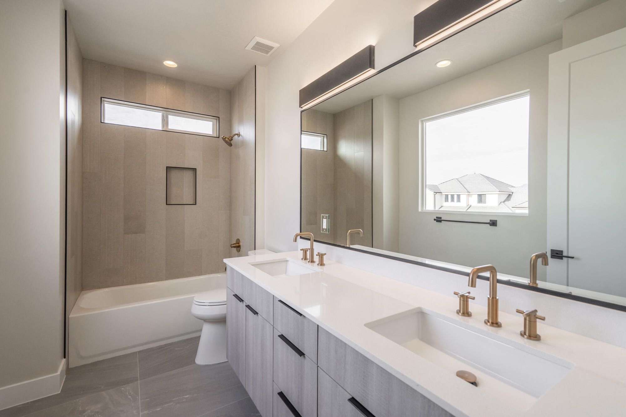 CRIMSON VISTAS - Residential