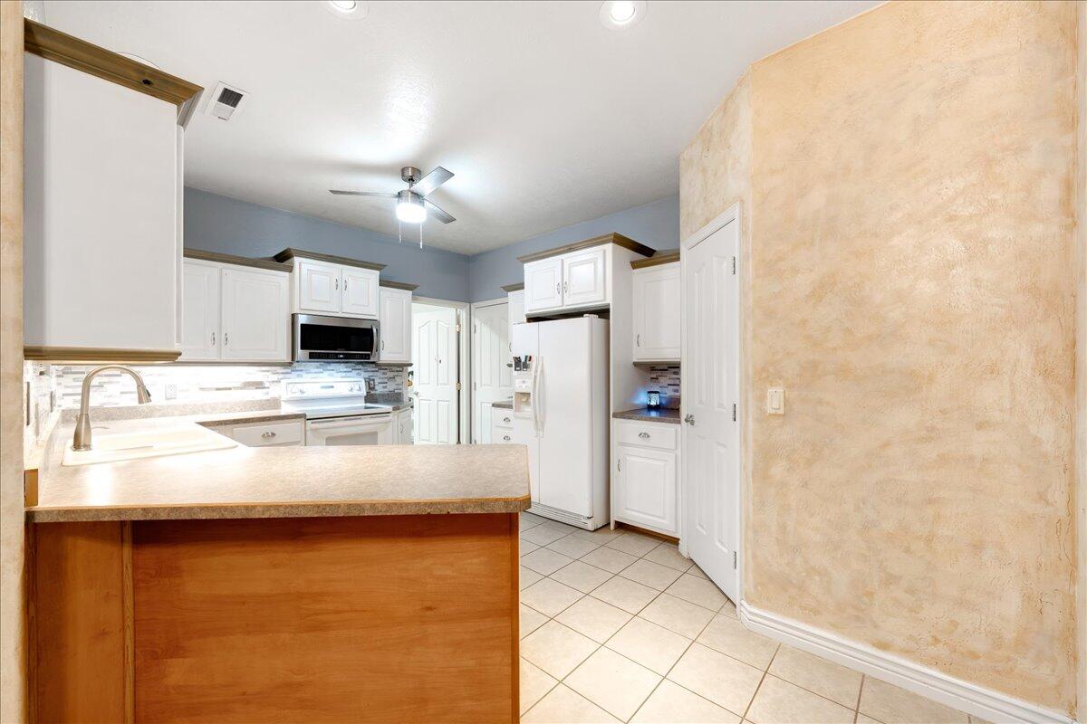 ROYAL OAKS - Residential